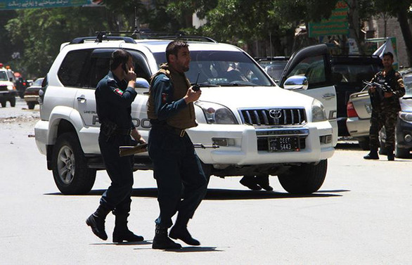 Afganistan'da patlama: 8 ölü 33 yaralı