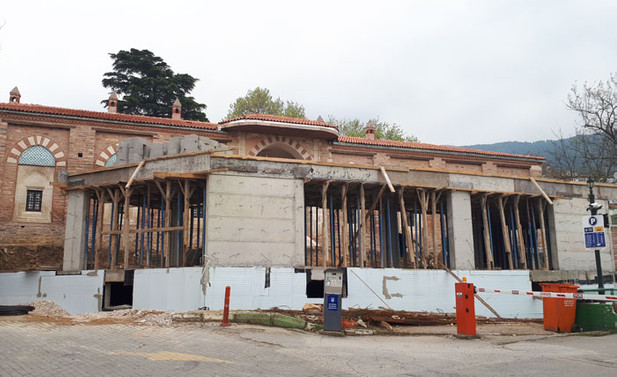 “Bursa’daki yapılar yanlış restorasyonla özgünlüğünü kaybediyor”