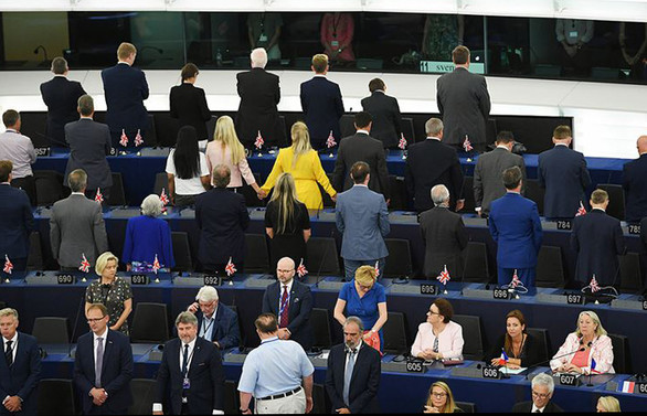 AP'de yeni dönem Brexitçilerin protestosuyla başladı