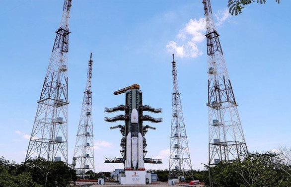 Hindistan, Chandrayaan-2'yi uzaya gönderdi