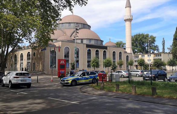Almanya'da camiye bomba ihbarı