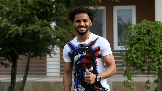 Beşiktaş, Douglas'ı renklerine kattı