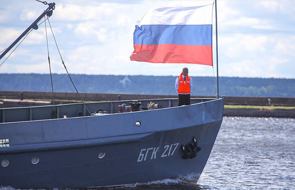 Rus su altı araştırma gemisindeki yangınla ilgili bilgiler devlet sırrı