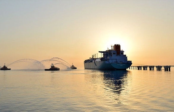 Yeni yüzer doğal gaz terminali İzmir'e demirleyecek