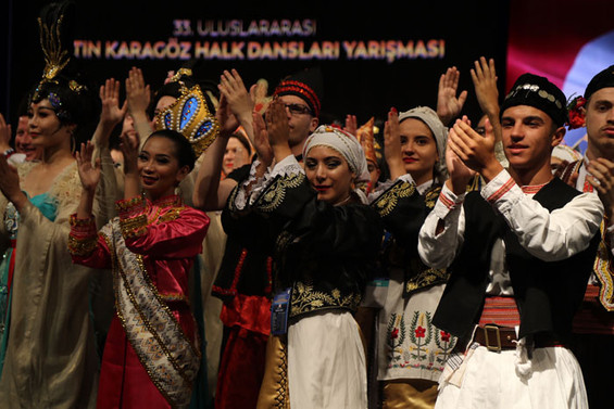 Altın Karagöz’e muhteşem açılış