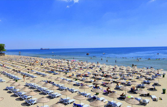İstanbullular İBB plajlarına akın etti