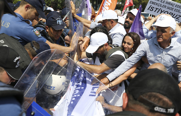 Toplu sözleşme eyleminde 6 gözaltı