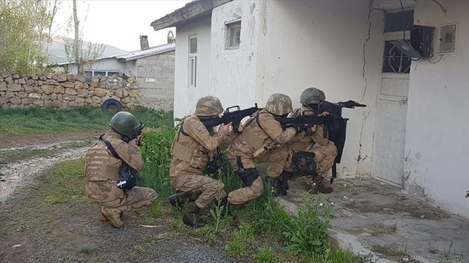 29 ilde operasyon: 418 kişi gözaltına alındı