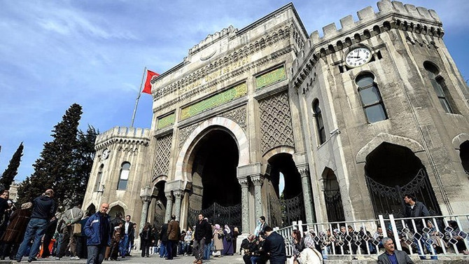 Üniversitelere şahsen başvurular başladı
