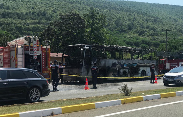 Balıkesir'de yolcu otobüsünde yangın: 5 ölü