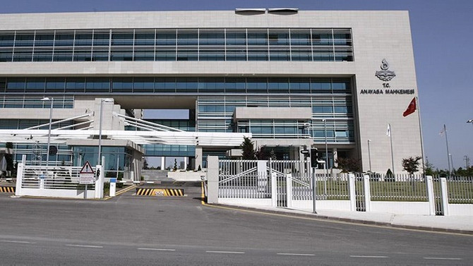 Anayasa Mahkemesi Bank Asya'nın TMSF'ye devrini haklı buldu