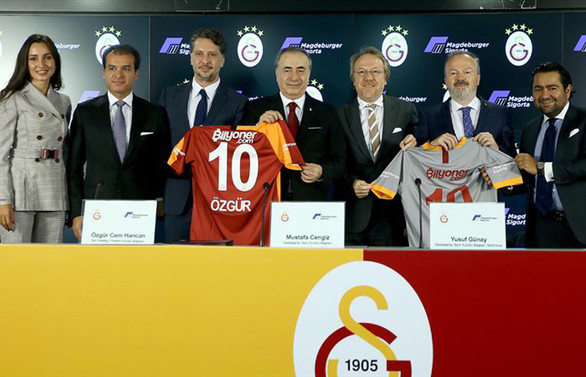 Galatasaray'a yeni sponsor: Magdeburger Sigorta