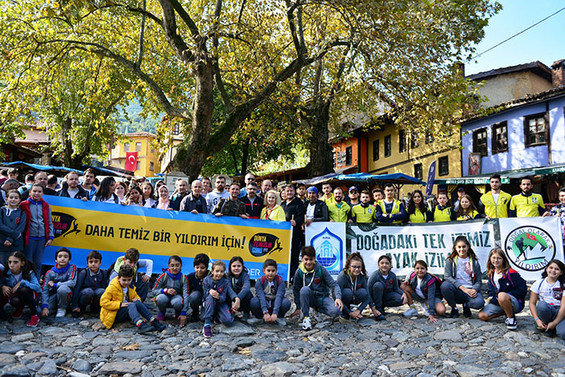 Yıldırımlı gönüllülerden Dünya Temizlik Günü’ne destek
