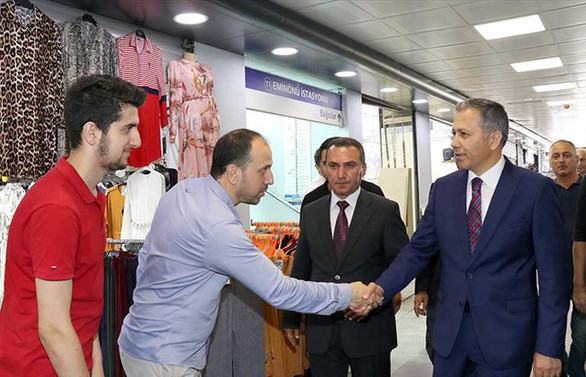 Eminönü alt geçidindeki esnafa KOSGEB kredisi