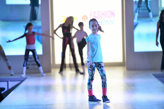 Bursa’da Junio Fashion Show rüzgarı