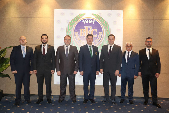 Bursa Fan Club’da Selim Yedikardeş dönemi