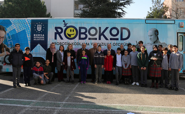 ROBOKOD çocuklara kodlama öğretiyor