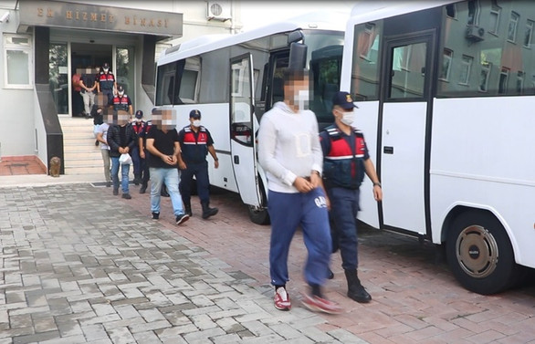 Sahte içki operasyonunda 17 tutuklama