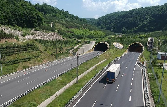 Bolu Dağı Tüneli Ankara yönü 32 gün kapalı