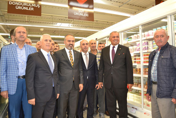 Özdilek’in 7’nci hipermarketi Mudanya’da açıldı