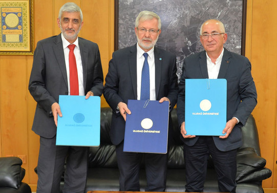 Bursa Uludağ Üniversitesi'nden öğrenciye burs desteği