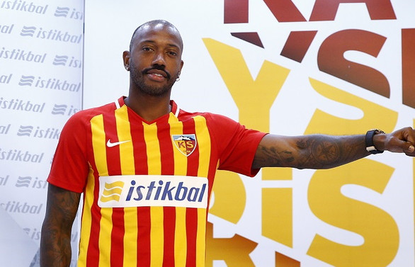 Manuel Fernandes Süper Lig'e geri döndü
