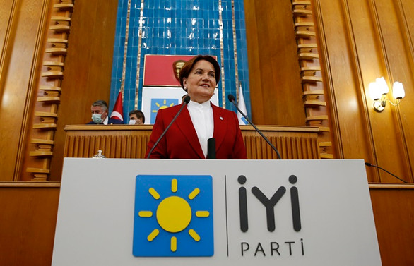 Akşener'den YEP eleştirisi: İktidar, 2023'te Türkiye'yi ilk 10 ekonomiden biri yapmayı vadetmişti