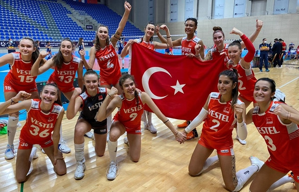 17 Yaş Altı Kız Milli Takımımız Avrupa ikincisi oldu