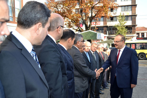 Bursa Valisi Yakup Canbolat göreve başladı