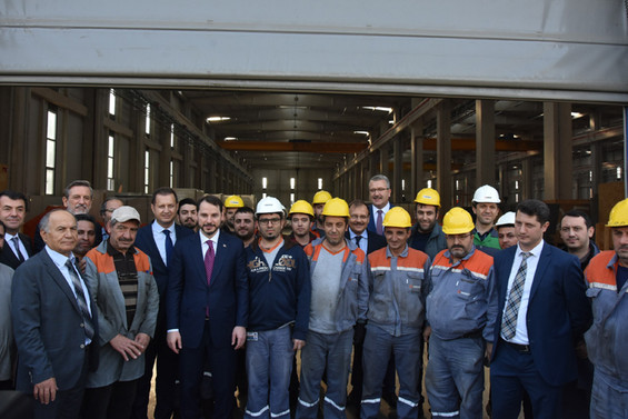 Bakan Albayrak, Ermaksan’ın çip tesisini gezdi