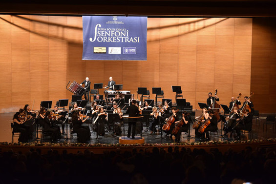 Bursa Bölge Devlet Senfoni Orkestrası’na konser destekçisi oldu