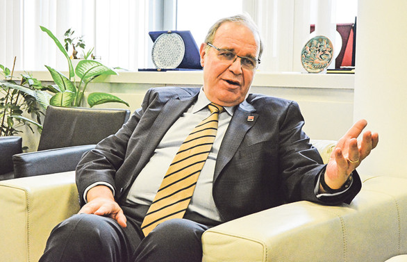 'Depremde ayakta kalma ekonomisi ile durgunluk biter'