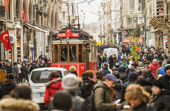 Türkiye nüfusu 83 milyonu geçti