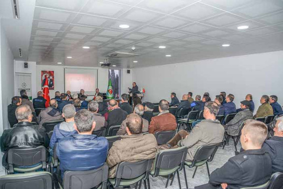Karacabey’de üreticilere “şeker pancarına sahip çıkın” çağrısı