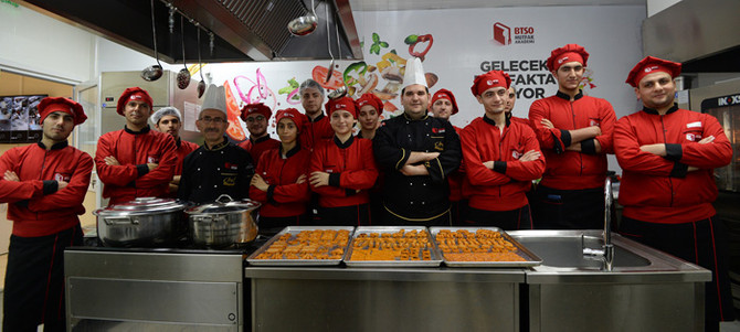 Gelecek ‘Mutfak Akademi’de pişiyor