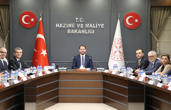 Bakan Albayrak'tan sigorta sektörüne pozitif ayrımcılık sözü