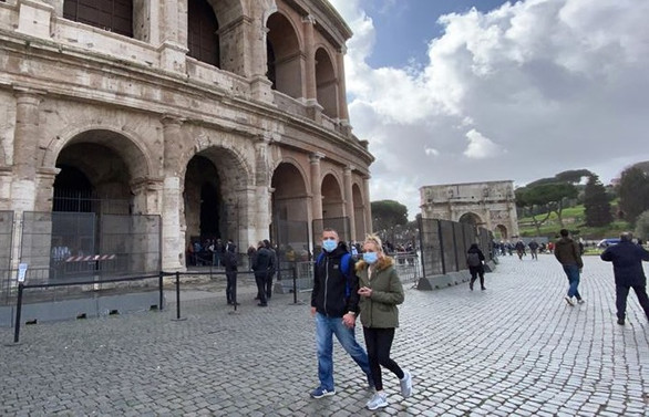 italya nin tamami karantina altinda