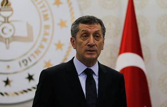Bakan Selçuk'tan uzaktan eğitim açıklaması