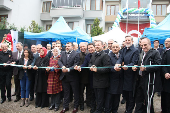 KARADENİZSİAD yeni hizmet binasında