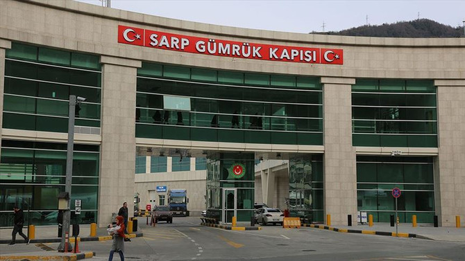 Sarp Sınır Kapısı yolcu trafiğine kapatıldı