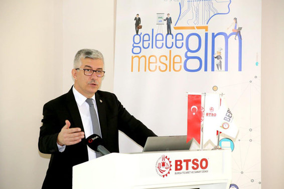 Öğrenciler kendi giyecekleri giysileri kendileri tasarlayacak
