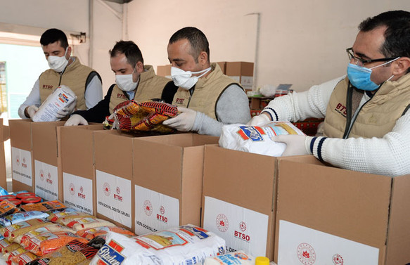 Bursa iş dünyasından 10 bin aileye erzak yardımı