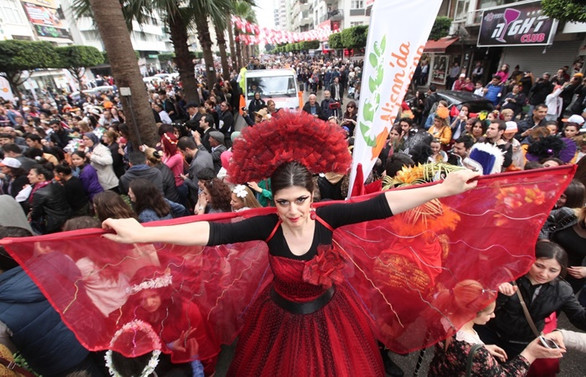 Karnaval’ın katkısının 150 milyon TL’ye ulaşması bekleniyor