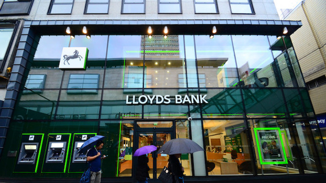 İngiliz bankaları kar payı ödemelerini askıya aldı