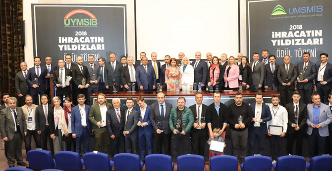 Meyve sebzede ihracat şampiyonları ödüllendirildi