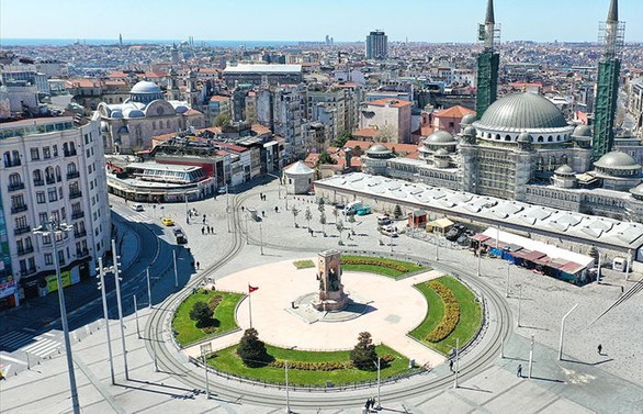Beyoğlu'nda bazı meydan ve caddelerde yaya trafiğine kısıtlama