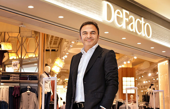 DeFacto 900 milyon ile can suyu oldu