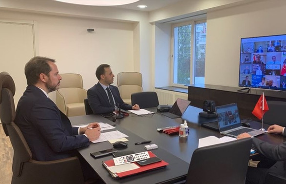 Bakan Albayrak: Covid-19 ile mücadele eylem planında mutabık kaldık