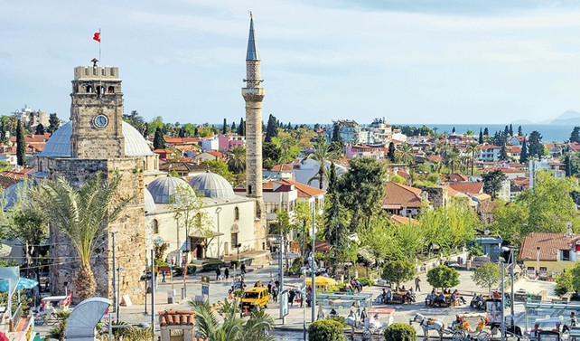 Antalya’da lokanta ve büfeler 07:00-22:00 arası açık
