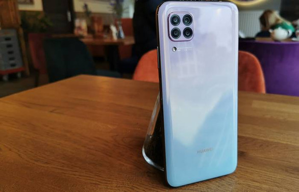 Huawei P40 serisi Türkiye'de satışa sunuldu